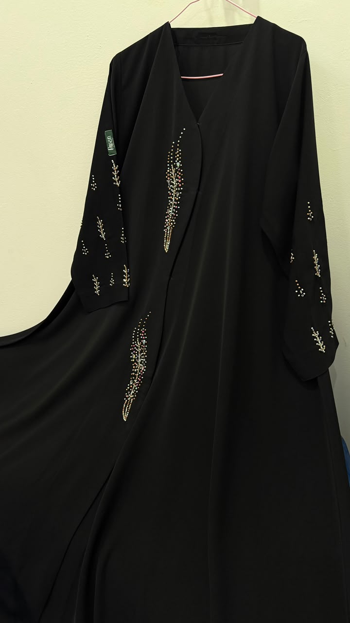 Noir Feather — black abaya with beaded feather embroidery